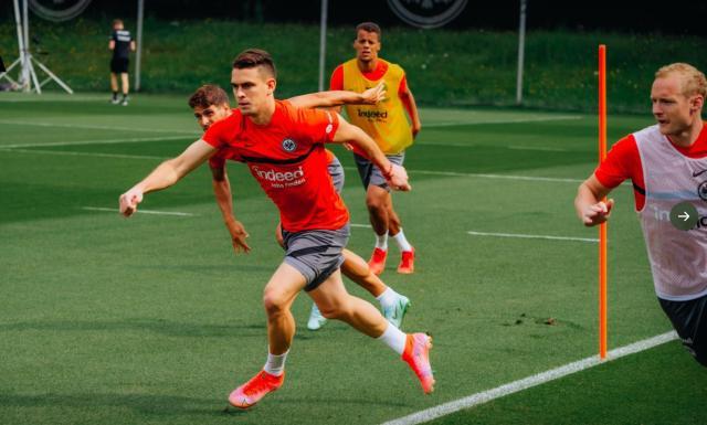 世界杯高清直播平台-德甲18队扫描（中）：靠板凳深度掀翻骨感拜仁？