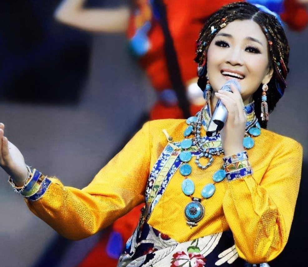 “跳梁小丑”降央卓玛跌落神坛，不会被世界宽容，名誉彻底崩塌