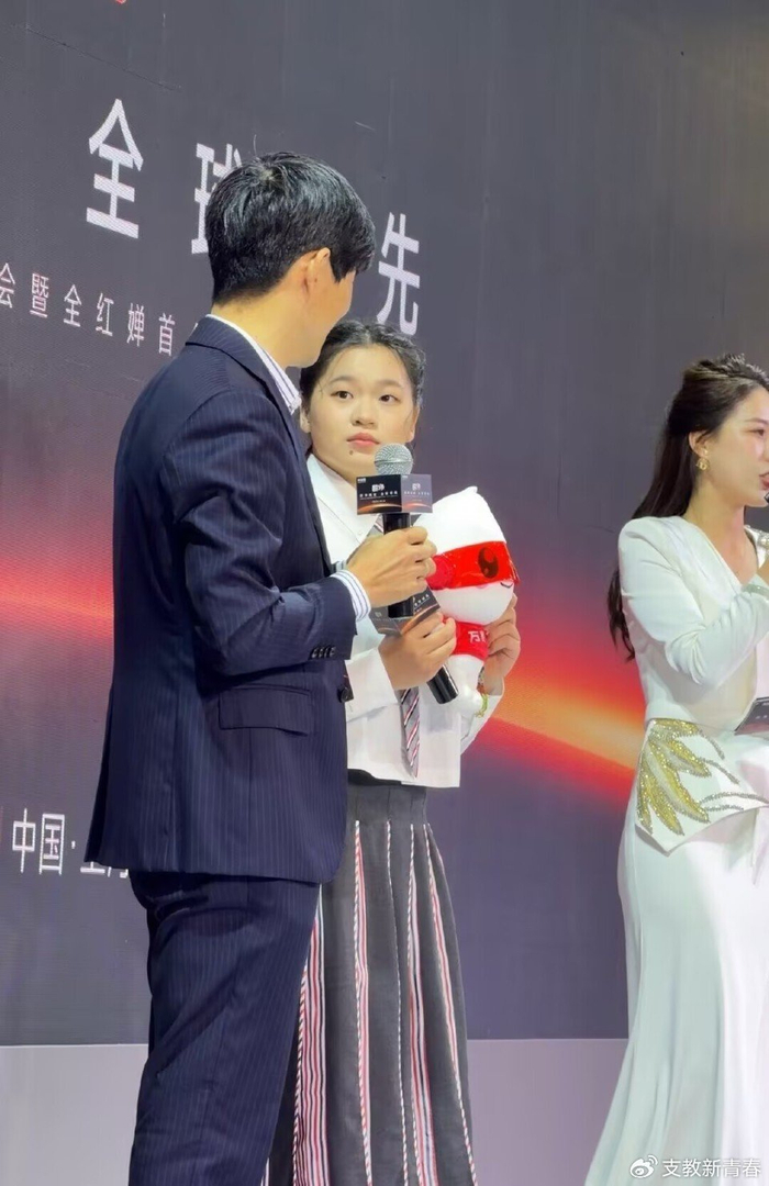 世界杯直播app官方下载入口-全红婵已报警，疑似现役/退役跳水运动员、裁判等人参与其中|体重|国家体育总局游泳运动管理中心|中国国家体育总局|刘翔|体育_新浪体育_新浪新闻